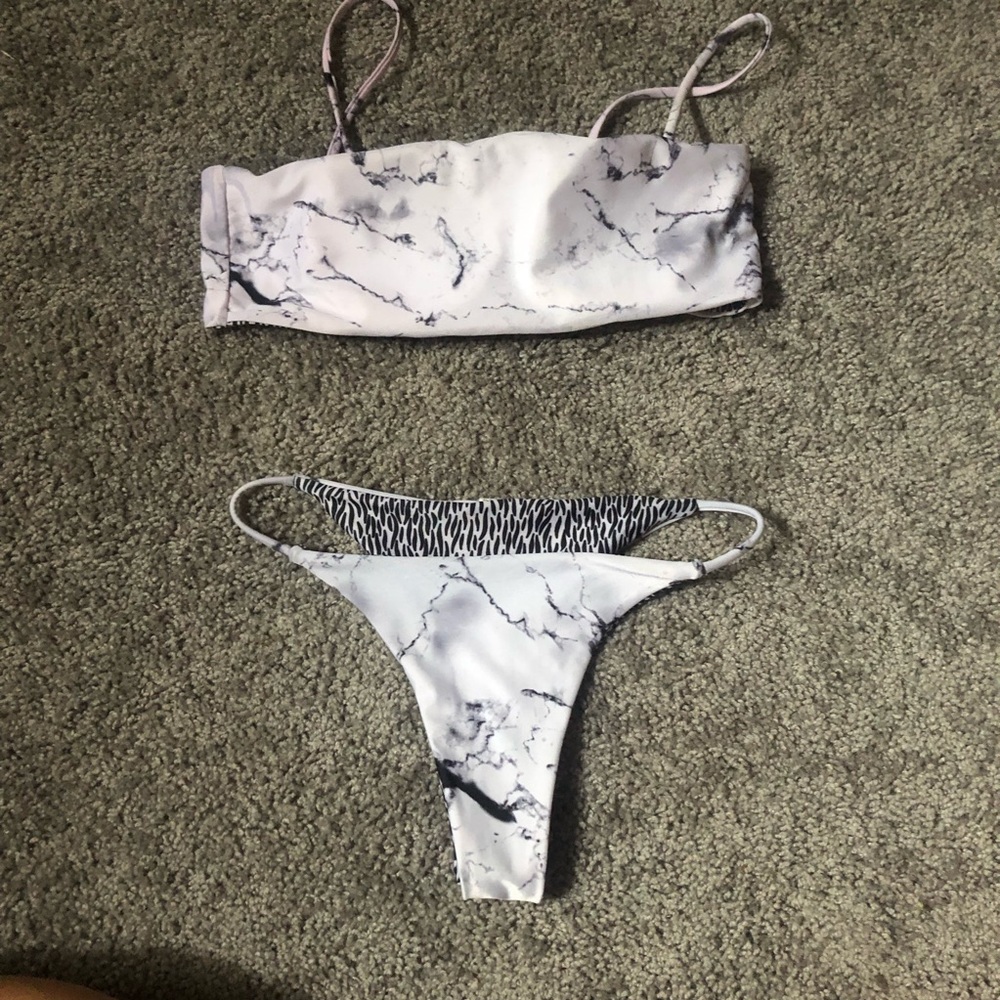 REVERSIBLE BIKINI